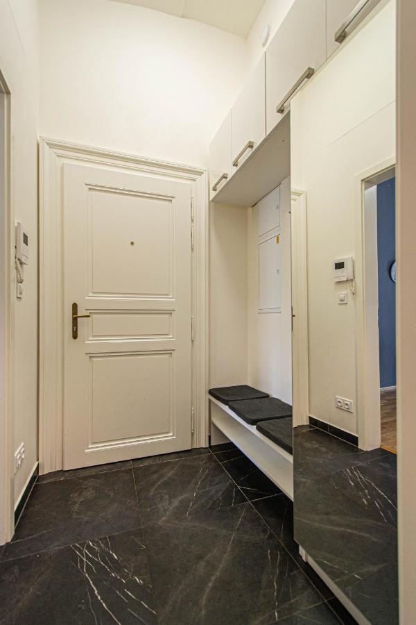 Stylish Apartment In Prague Best Gastronomic Area Dış mekan fotoğraf